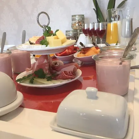 Chez Meinen Konukevi 3*