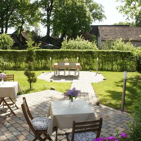 Chez Meinen Konukevi